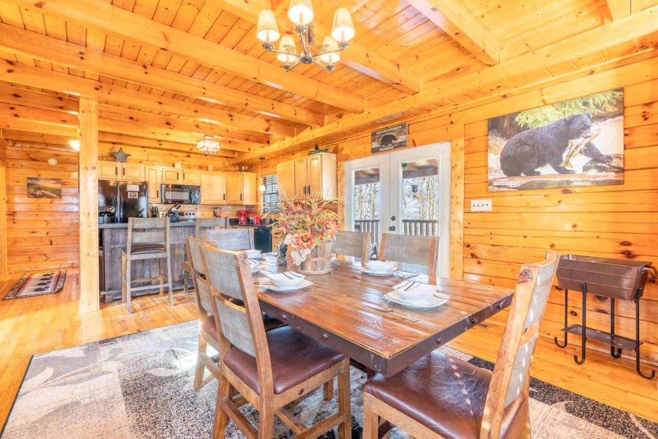 Comfort Cabin Bearway To Heaven W Private Hot Tub Pigeon Forge Exterior foto