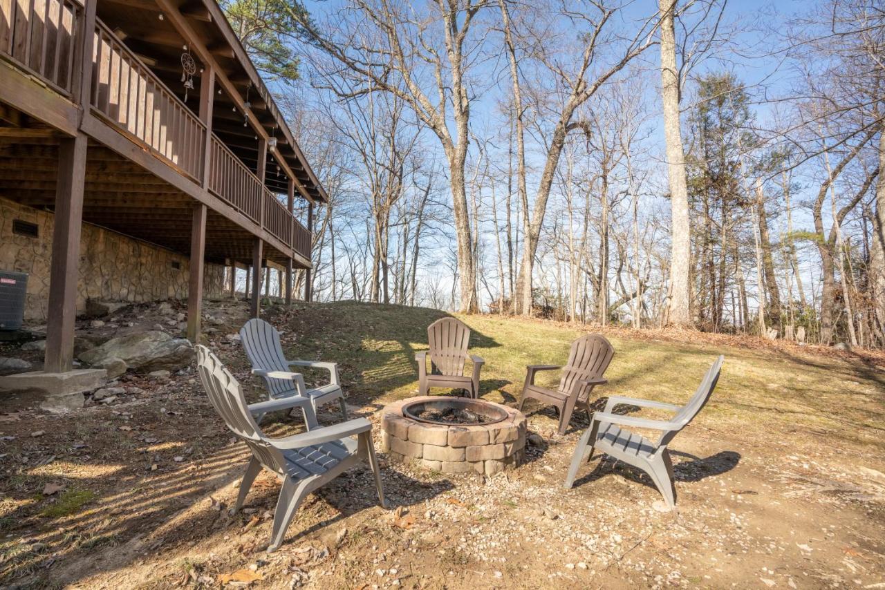 Comfort Cabin Bearway To Heaven W Private Hot Tub Pigeon Forge Exterior foto
