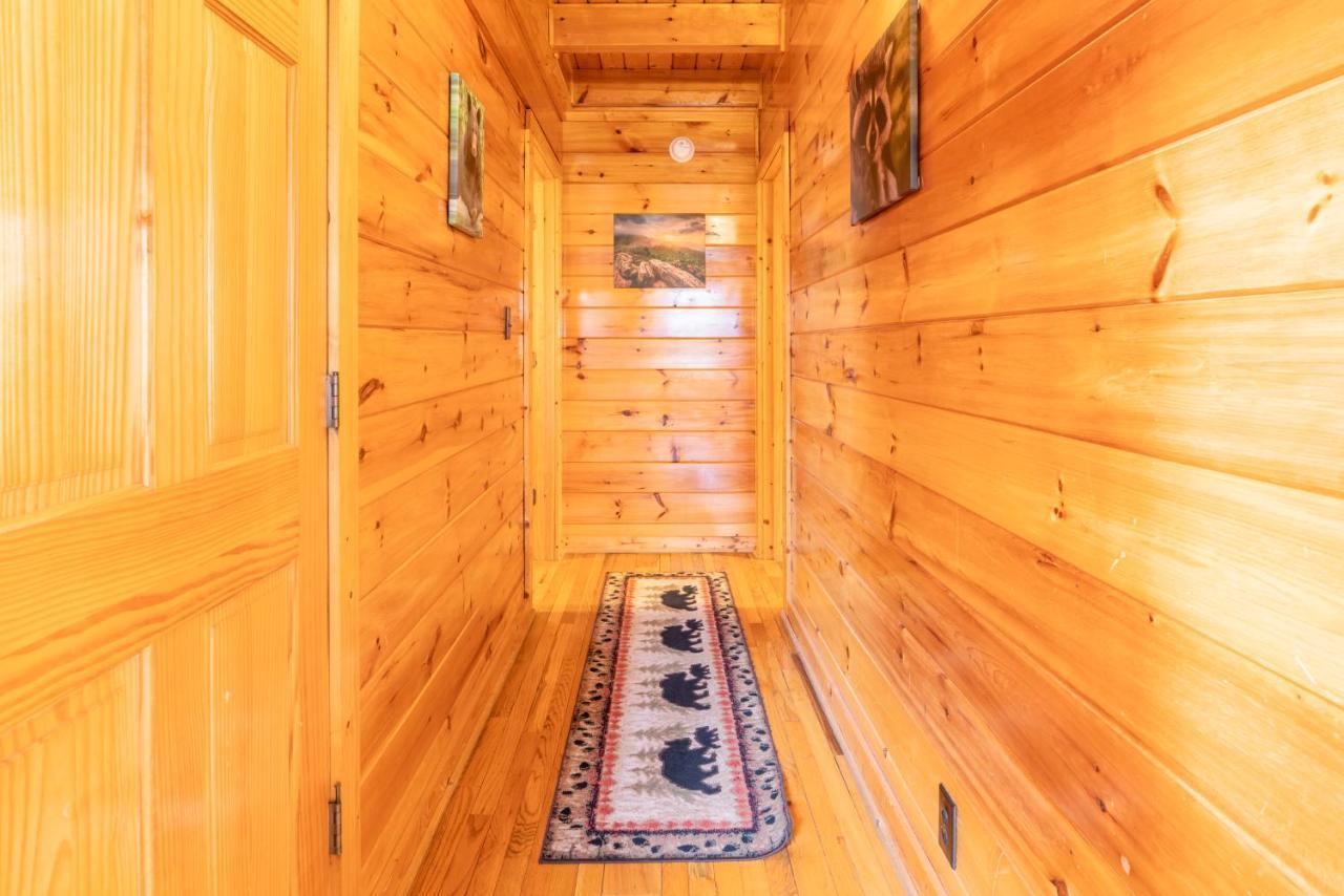 Comfort Cabin Bearway To Heaven W Private Hot Tub Pigeon Forge Exterior foto