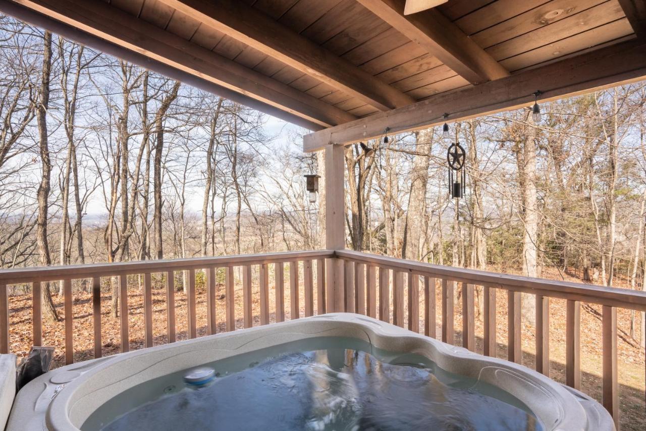Comfort Cabin Bearway To Heaven W Private Hot Tub Pigeon Forge Exterior foto